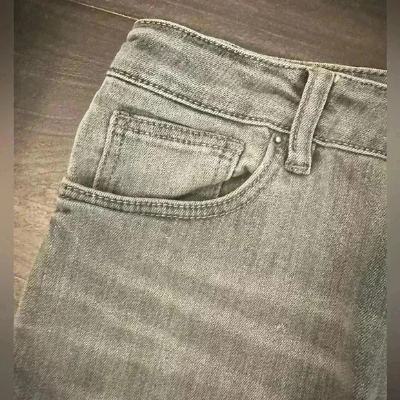 Crysp Denim Distressed Paint-Splatter Jeans - Size 34 - Picture 5 of 6